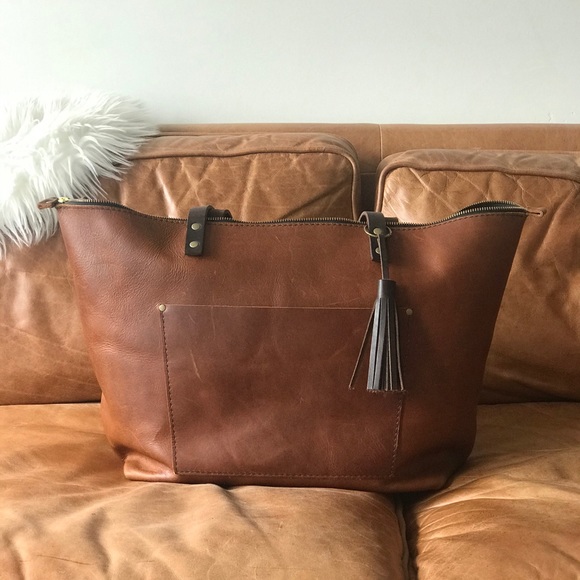 portland leather Handbags - WKND SALE! 💛Portland Leather Large Tote